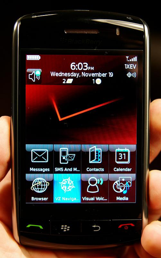 Illustration for article titled BlackBerry Storm Review (Verdict: Not Quite a Perfect Storm)